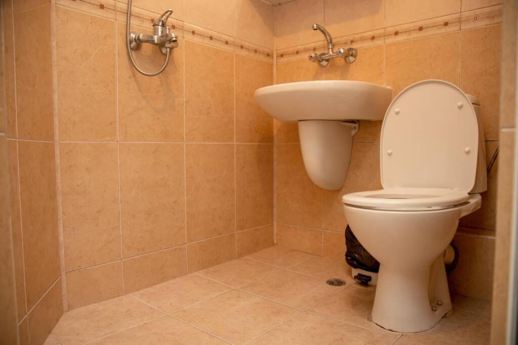 Convenient 1-Bedroom Flat Next To Harmanite Beach Sozopol Exterior photo